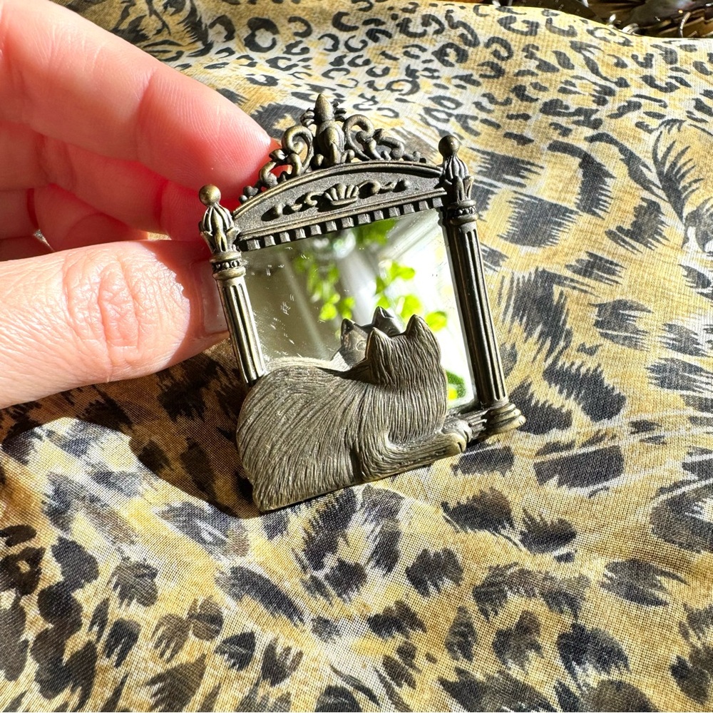 Vintage Designer JJ Cat in the Mirror Brass Brooch